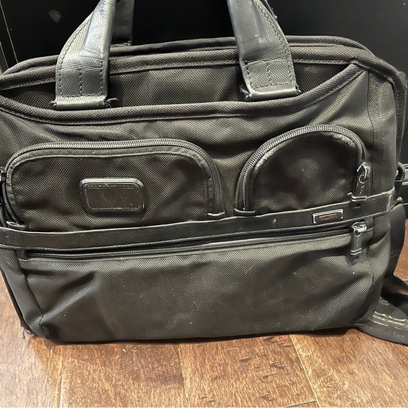 TUMI LAPTOP BAG - Picture 2 of 4